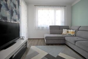 Kertkapcsolatos, modern lakás eladó Szombathely kedvelt lakóparkjában